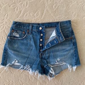 High Rise Levi Shorts Cutoff